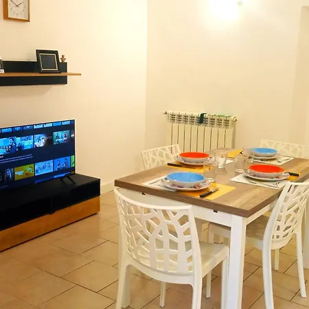Capital House- In Sabina Apartment *